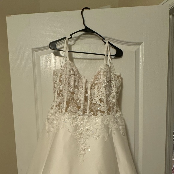 Dresses & Skirts - Size 24 Justin A. Dress